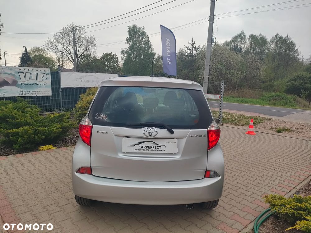 Toyota Verso S 1.33 VVT-i Cool - 11