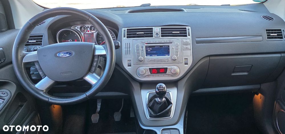 Ford Kuga 2.0 TDCi 4x4 Titanium - 5