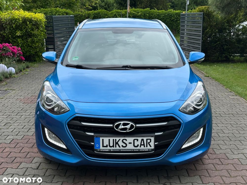 Hyundai i30 Kombi 1.6 GDi DCT Premium - 38