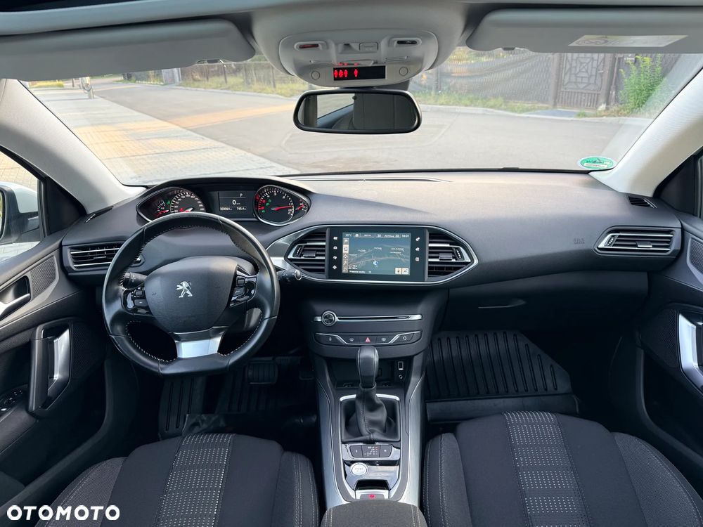 Peugeot 308 2016