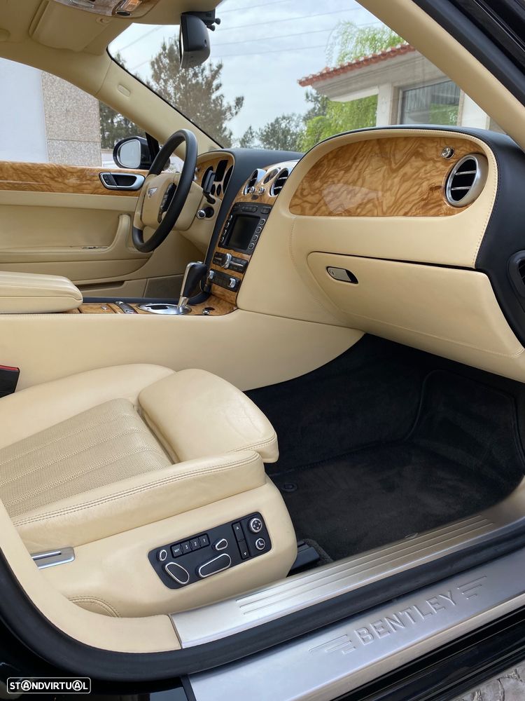 Bentley Continental Flying Spur Standard - 15