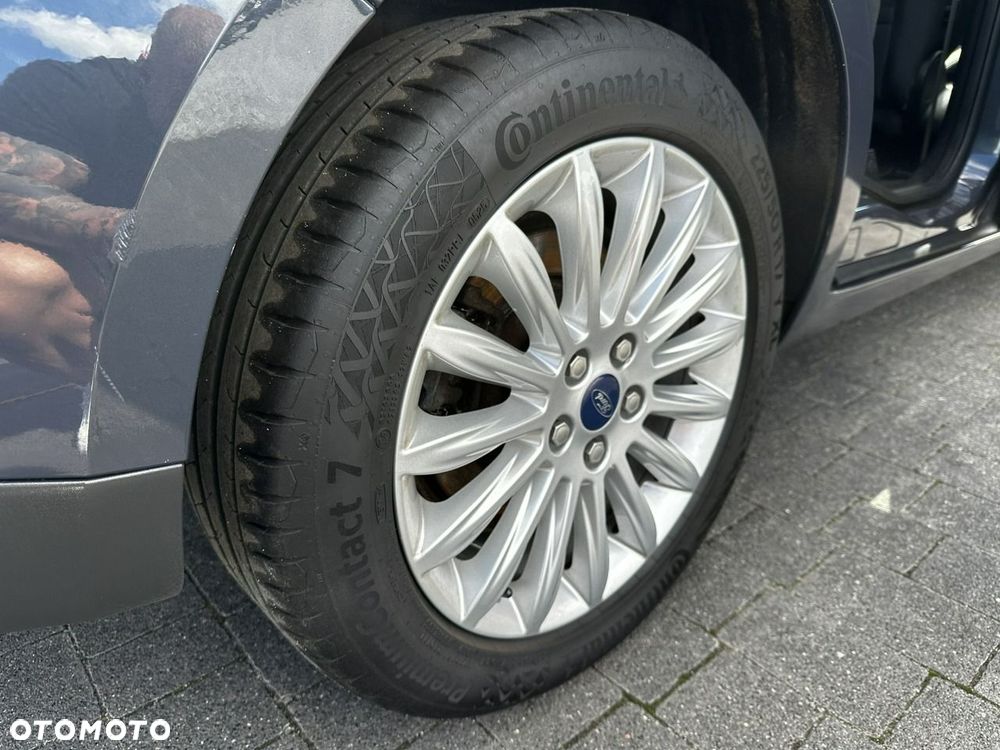Ford S-Max - 28