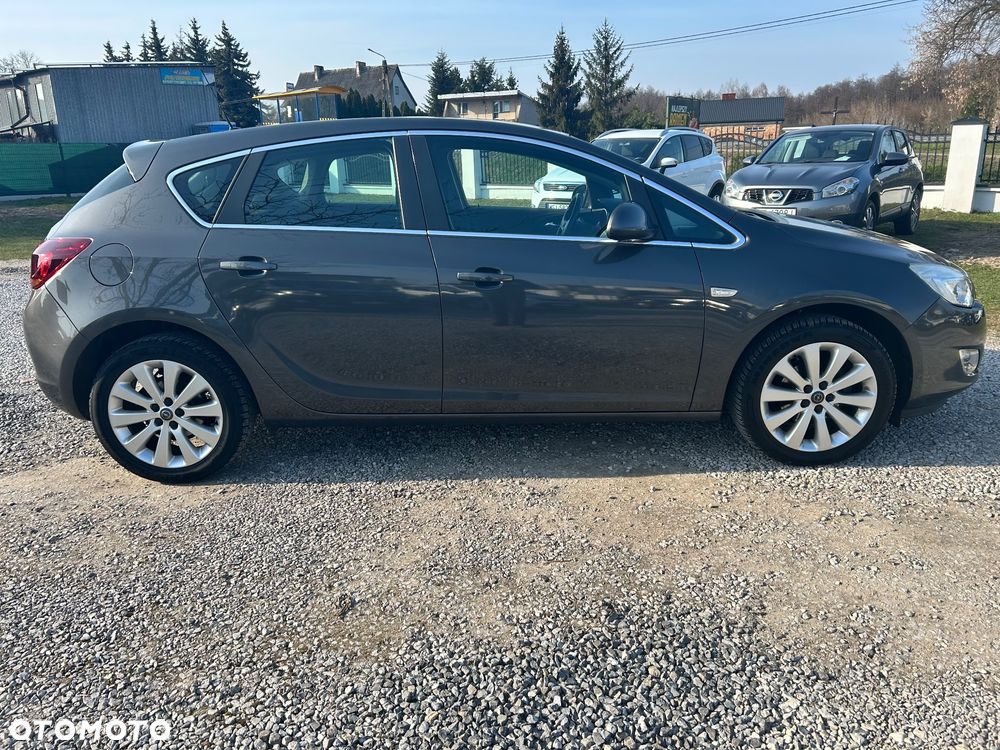 Opel Astra 1.4 Turbo Cosmo - 4