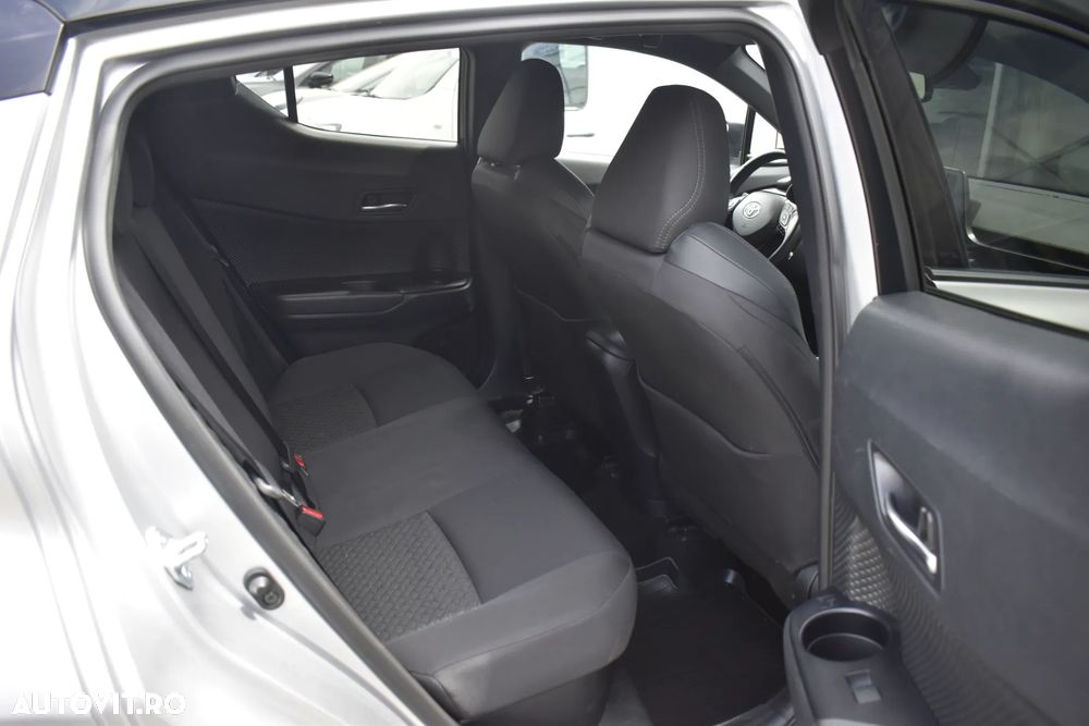 Toyota C-HR 2.0 HSD 184 CP 4x2 CVT Style - 34