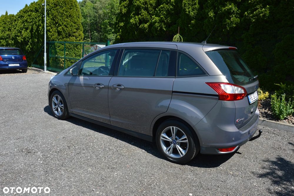 Ford Grand C-MAX - 22