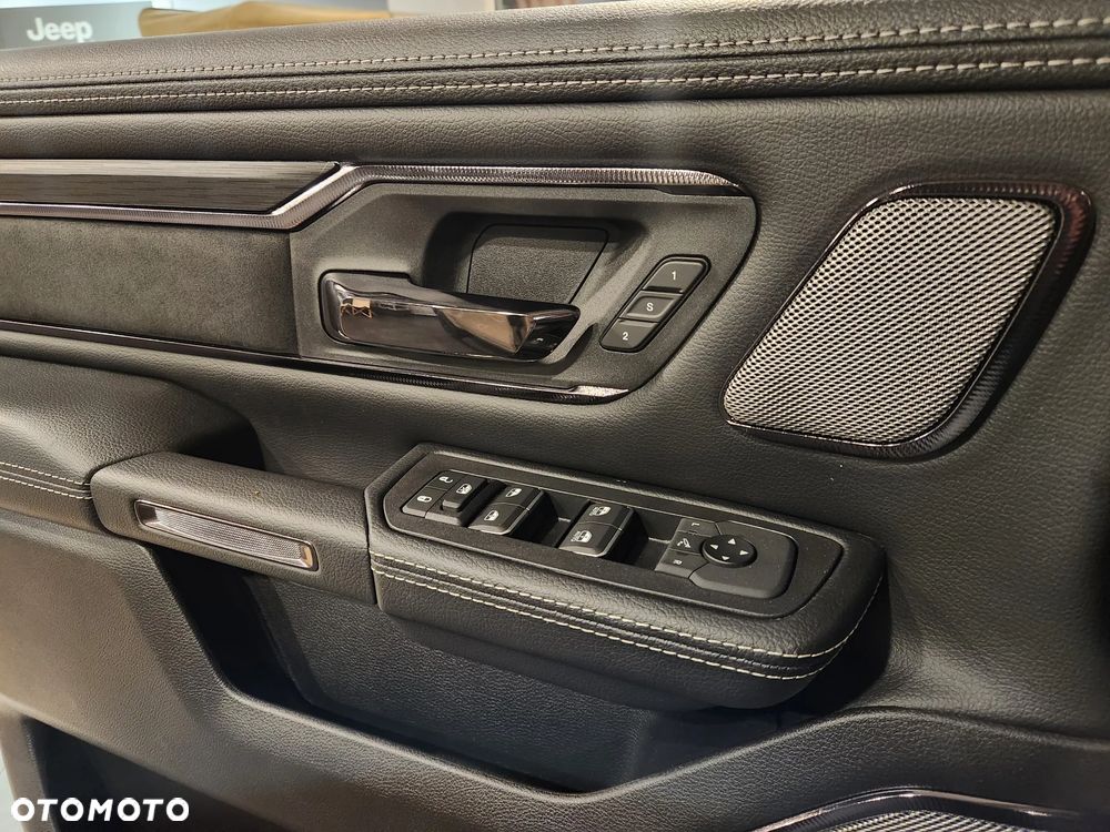 RAM 1500 Rebel Premium - 9