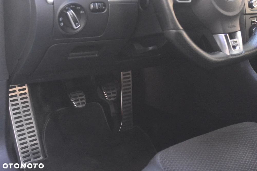 Volkswagen Golf 1.6 TDI Trendline - 16