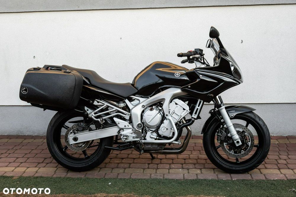 Yamaha FZ - 3