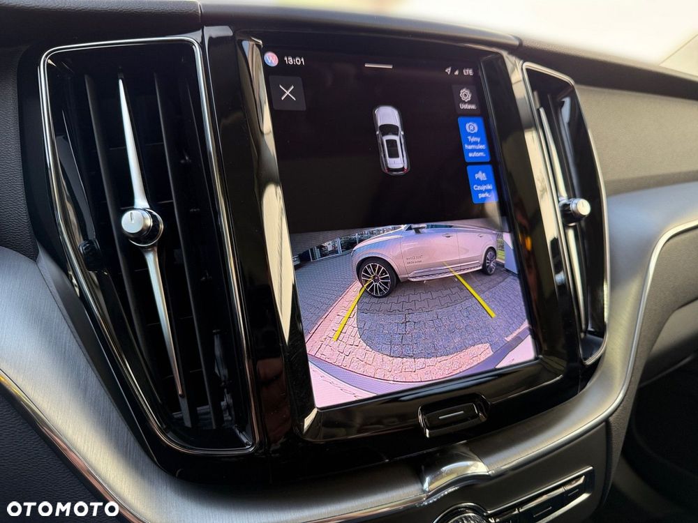 Volvo XC 60 - 21