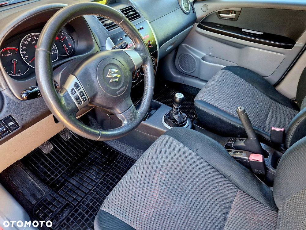 Suzuki SX4 1.9 DDiS 4WD GS / Premium - 25
