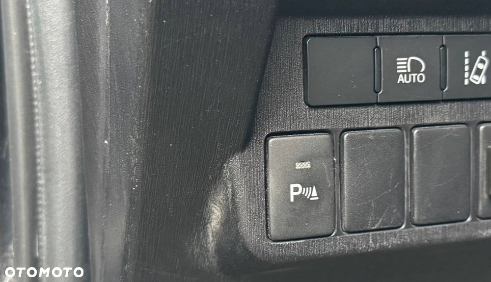 Toyota Prius+ Hybrid 135 Executive - 9