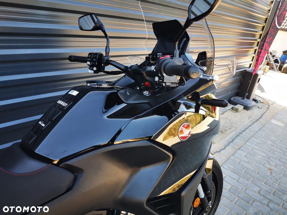 Honda NT - 10