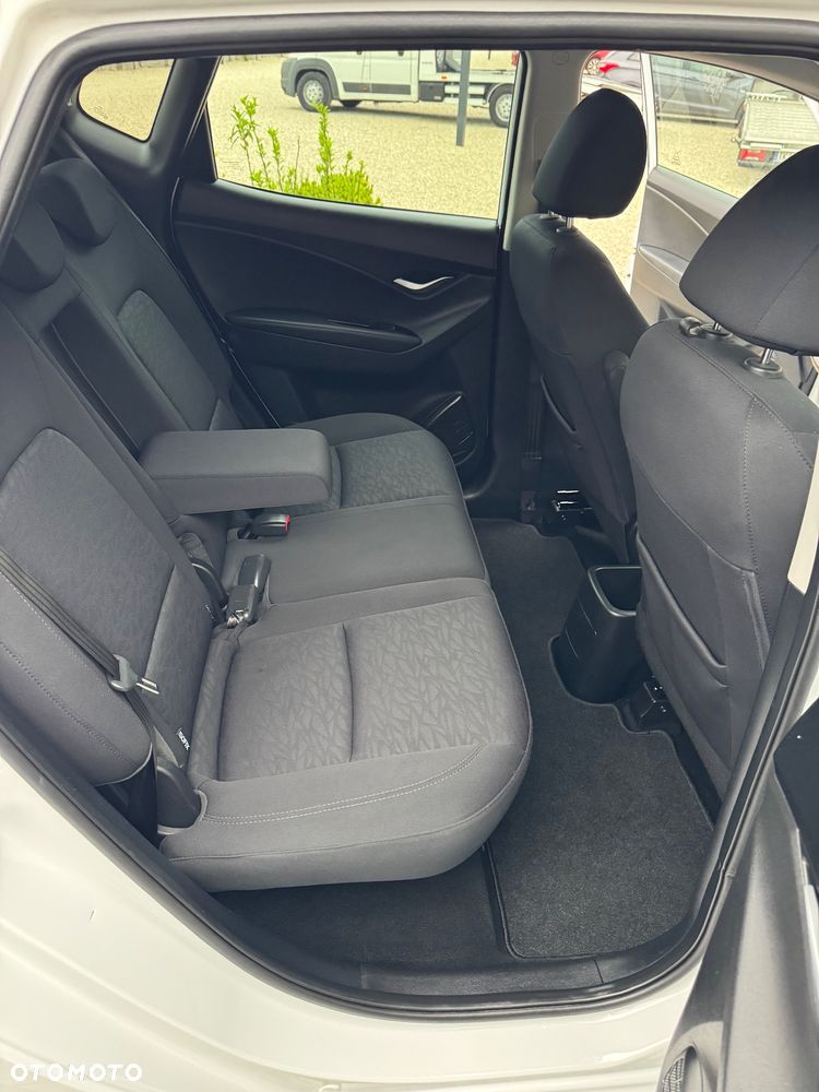 Hyundai ix20 1.4 Premium blue - 25