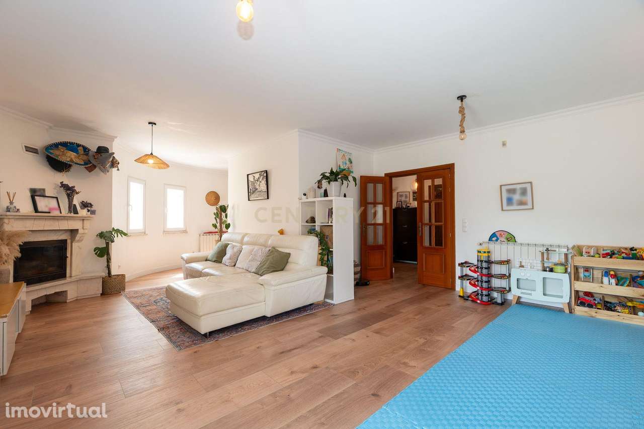 Moradia T3+2 com Jardim, Garagem e Espaço Exterior - Grande imagem: 4/60