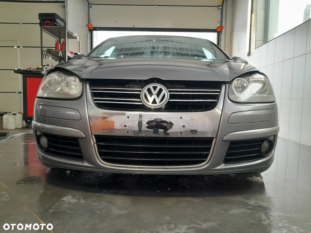 VW JETTA GOLF V KOMBI PAS PRZEDNI WZMOCNIENIE CZOŁOWE 2.5 20V R5 BENZYNA KOMPLETNY - 1