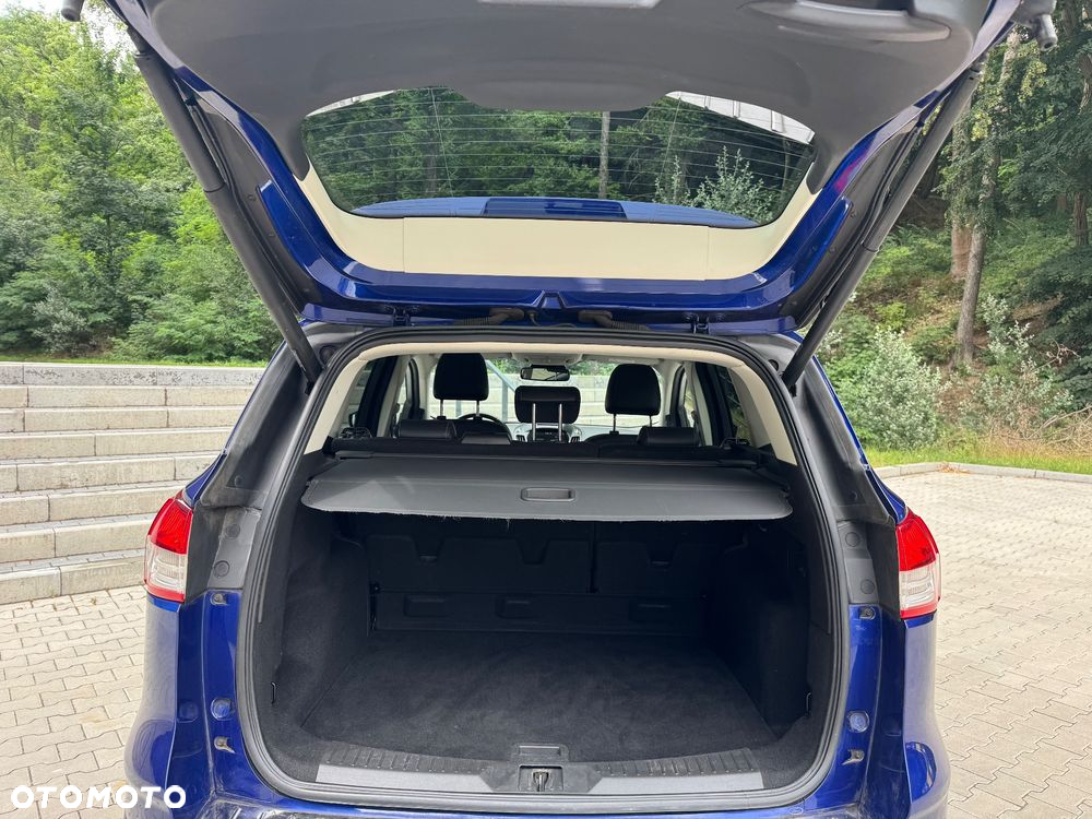 Ford Kuga 2.0 TDCi 4x4 Individual - 35