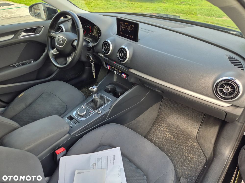 Audi A3 Sportback 1.6 TDI Attraction - 18