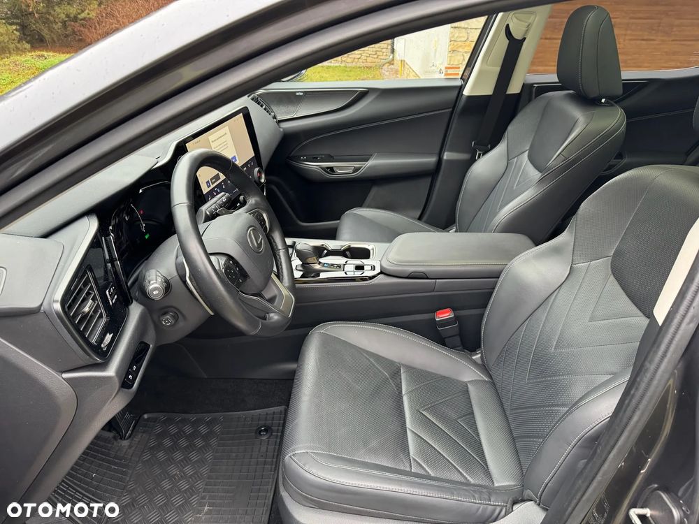 Lexus NX 350h Omotenashi AWD - 9