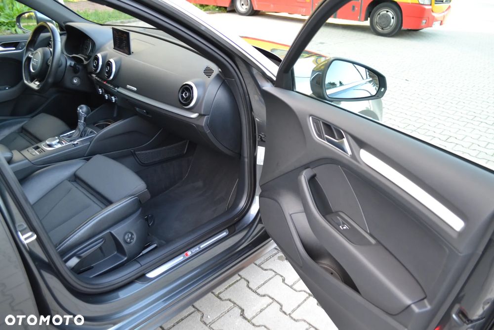 Audi A3 Sportback 2.0 TDI (clean diesel) quattro S tronic S line Sportpaket - 20
