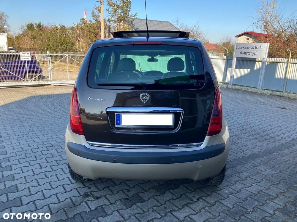 Lancia Musa 1.4 16V Platino - 12