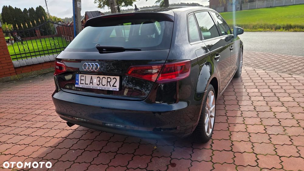 Audi A3 Sportback - 6
