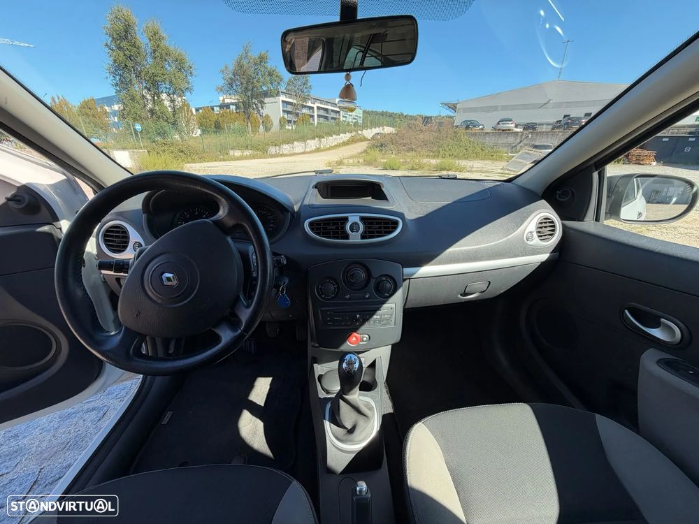 Renault Clio 1.5 dCi Confort - 4