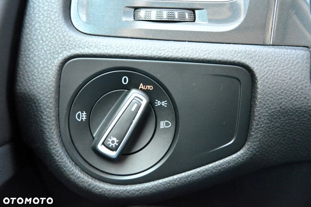 Volkswagen Golf 1.5 TSI BMT Evo Comfortline - 19