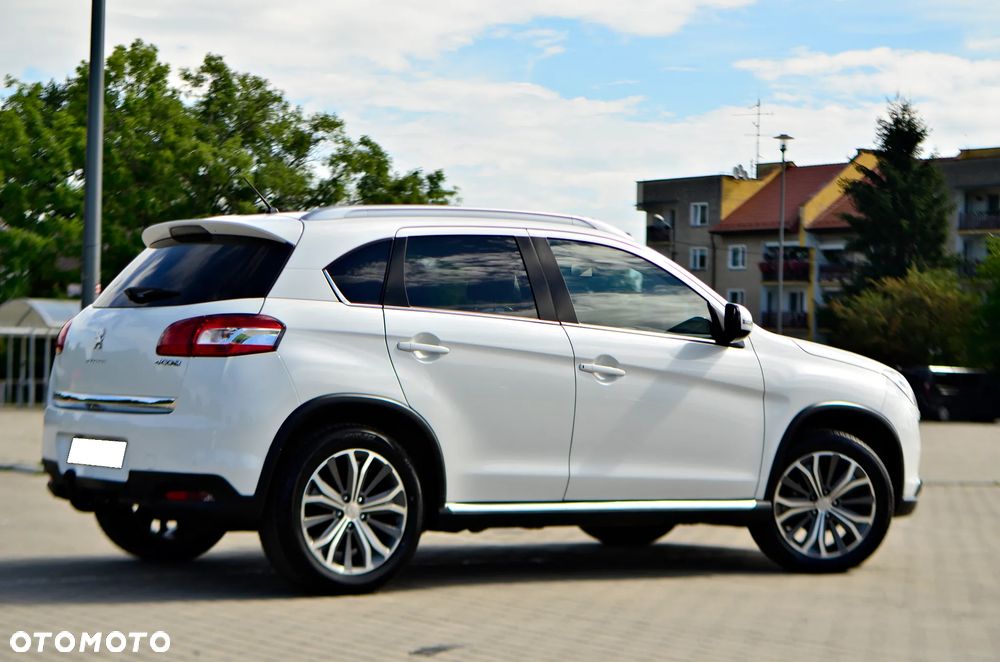 Peugeot 4008 - 11