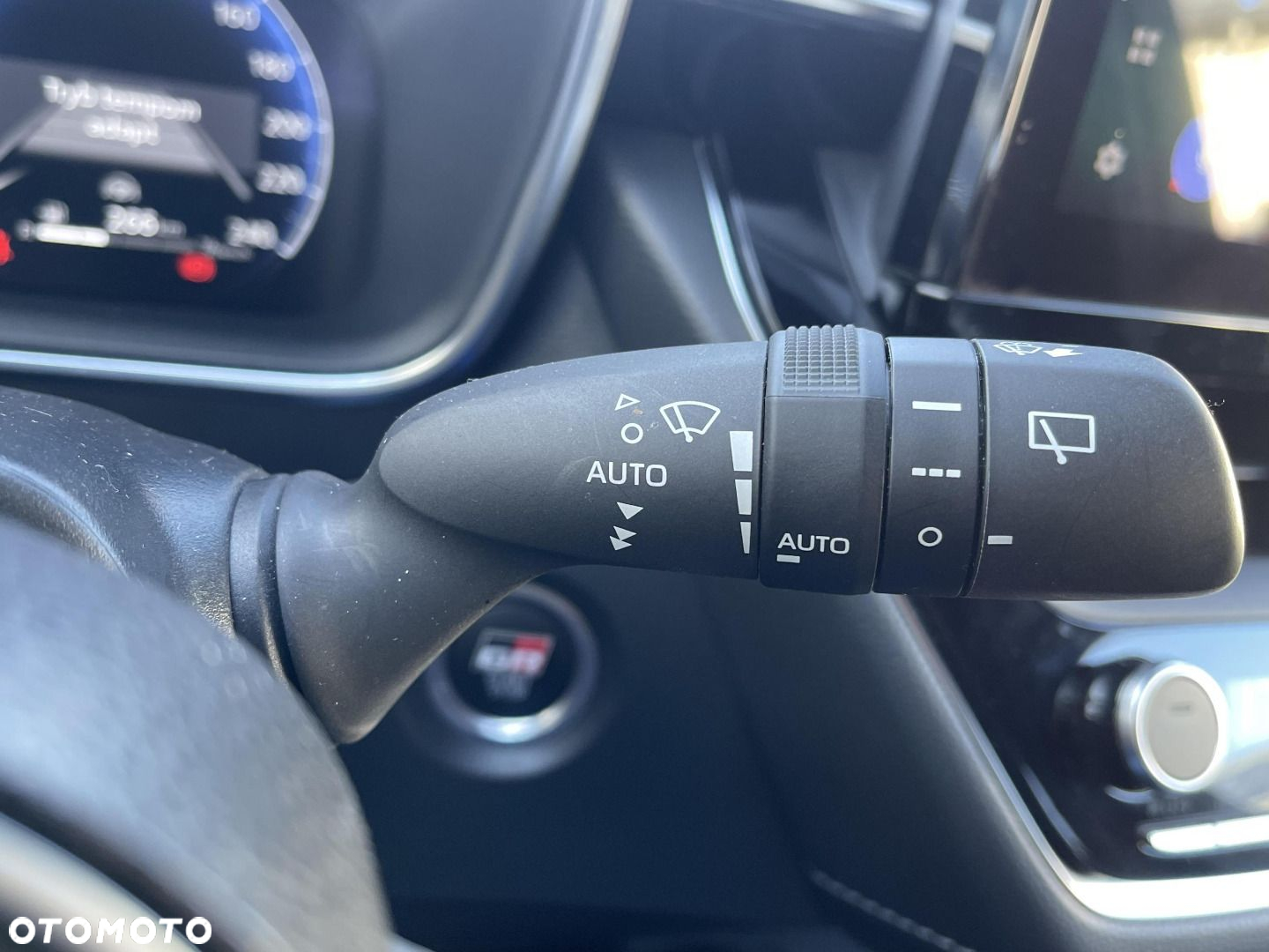 Toyota Corolla - 18