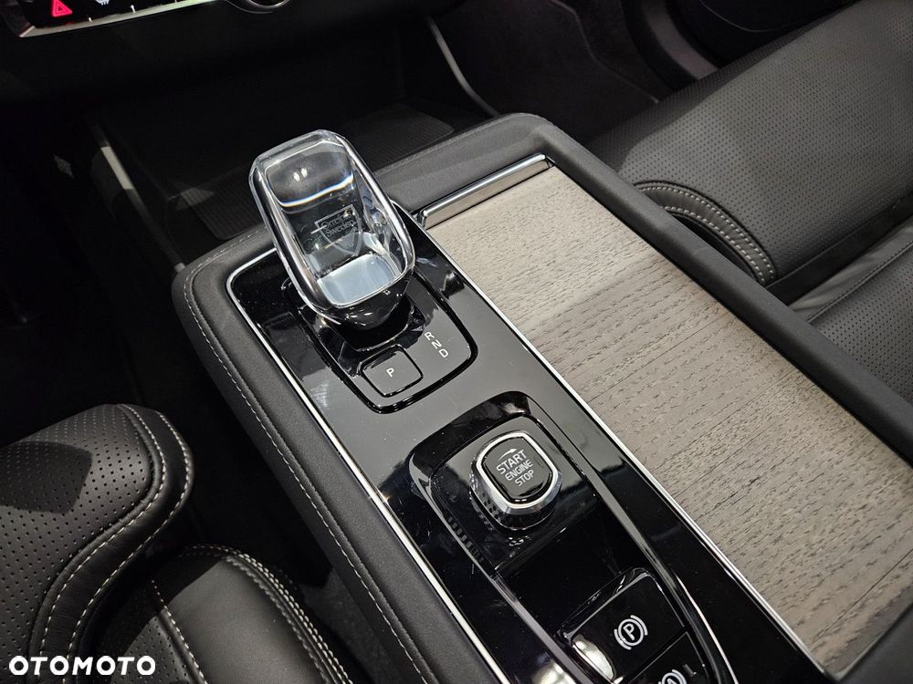 Volvo XC 90 - 37