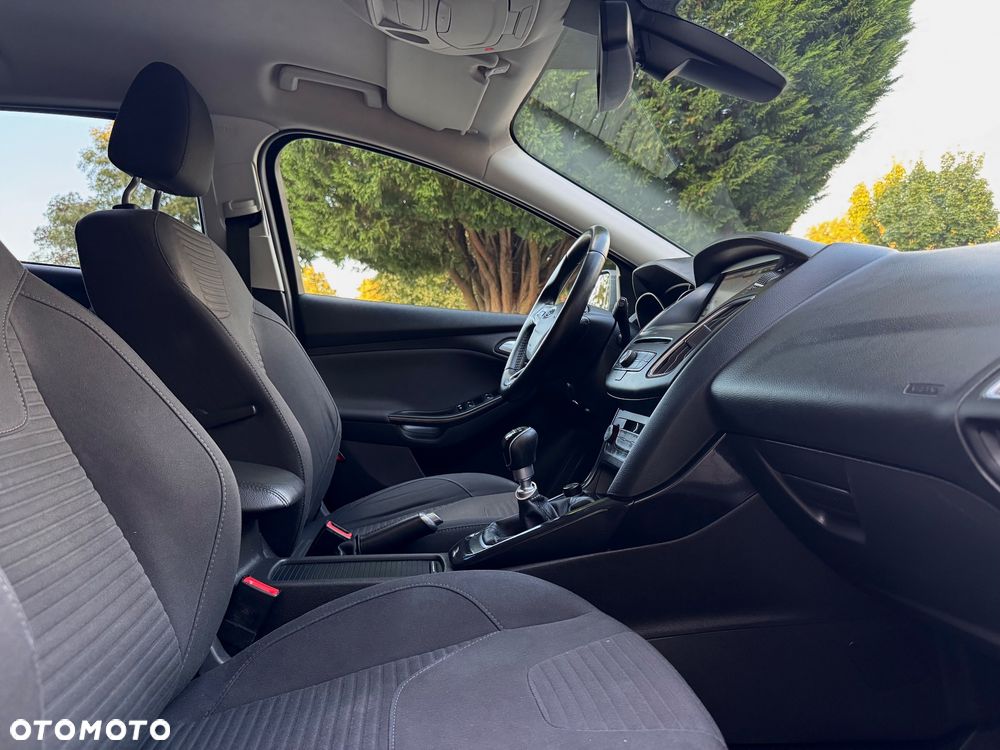 Ford Focus 1.0 EcoBoost Titanium ASS - 17