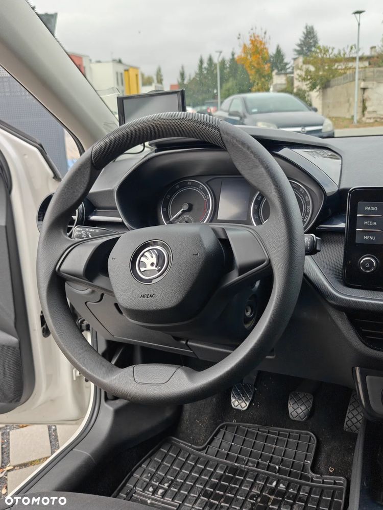 Skoda Fabia - 37