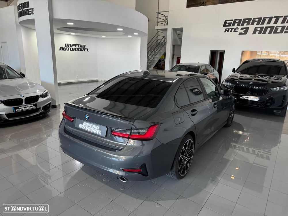 BMW 320 d Auto - 14