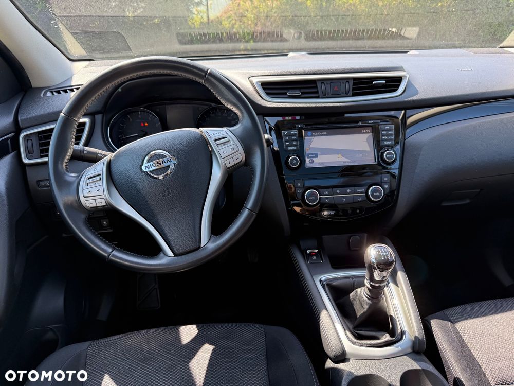 Nissan Qashqai - 25