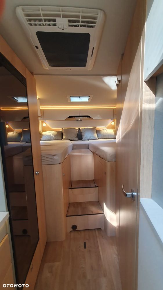 Mercedes-Benz camper Hymer B 580 - 23