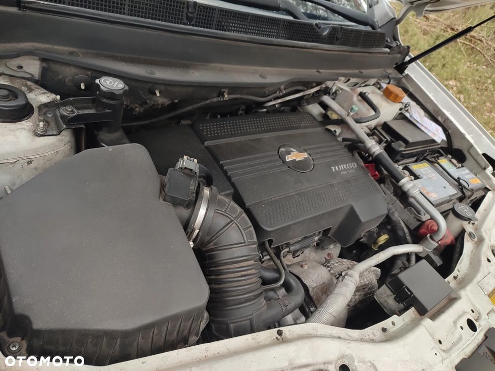 Chevrolet Captiva - 25