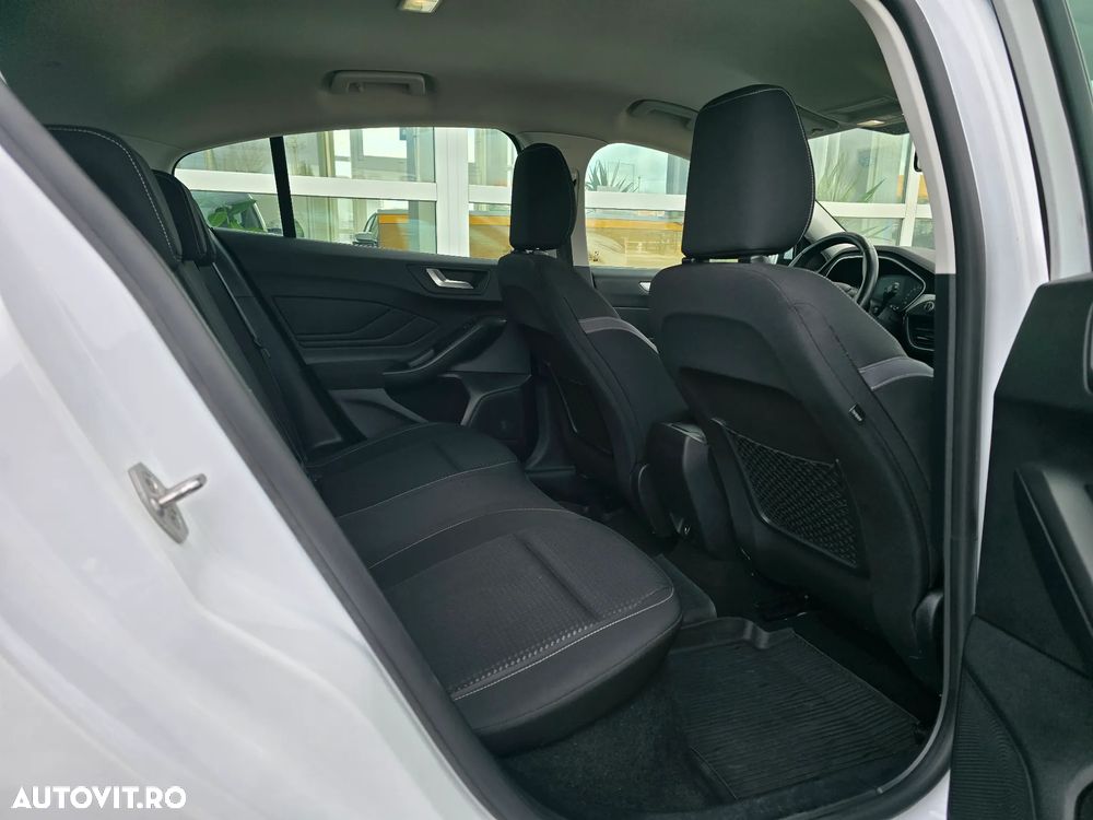 Ford Focus 1.0 EcoBoost Trend Edition - 12