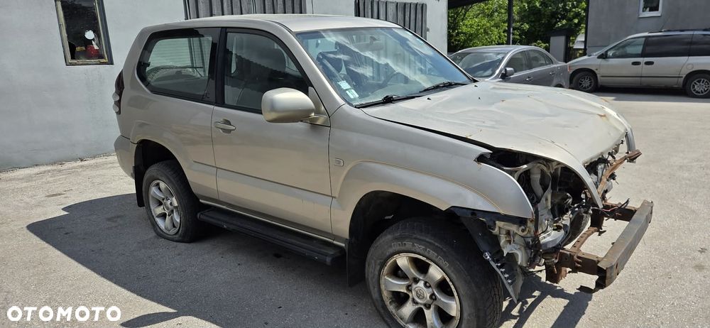 TOYOTA LAND CRUISER FJ120 fotel prawy lewy przód 3 drzwi - 7