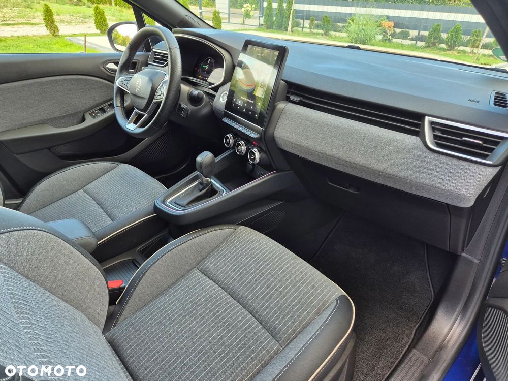 Renault Clio - 22