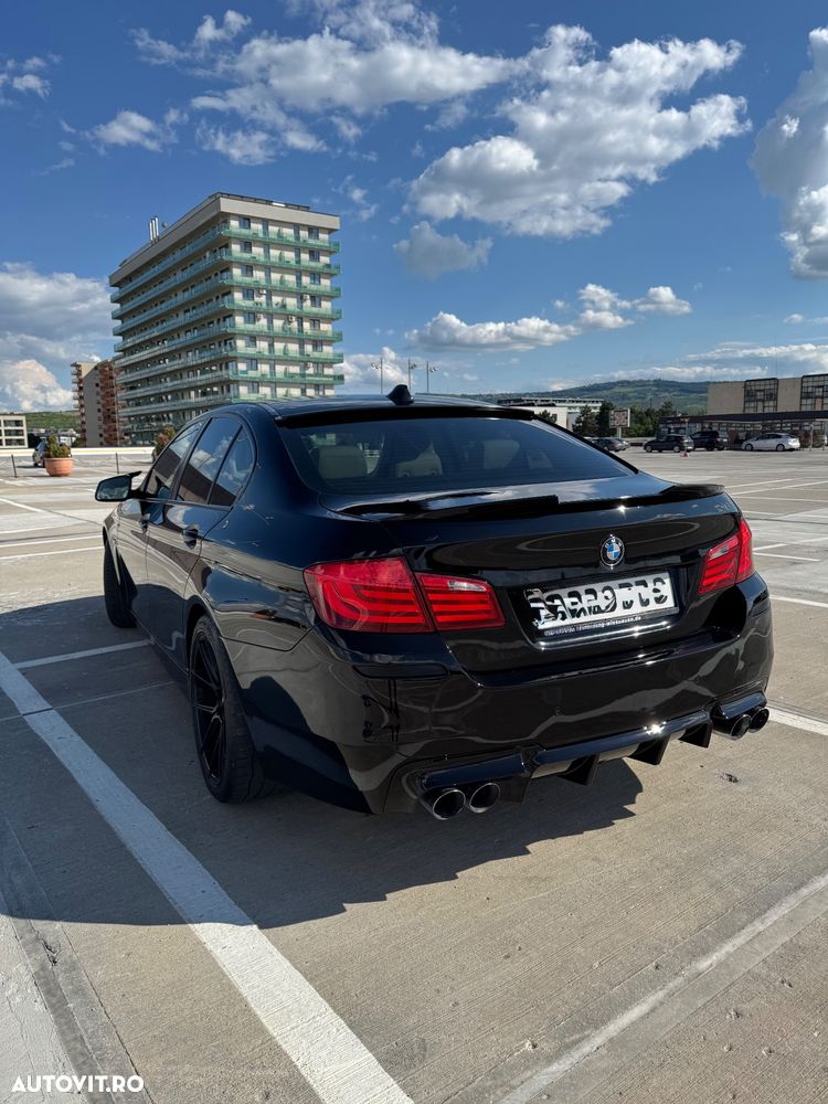 BMW Seria 5 520d Aut. - 14
