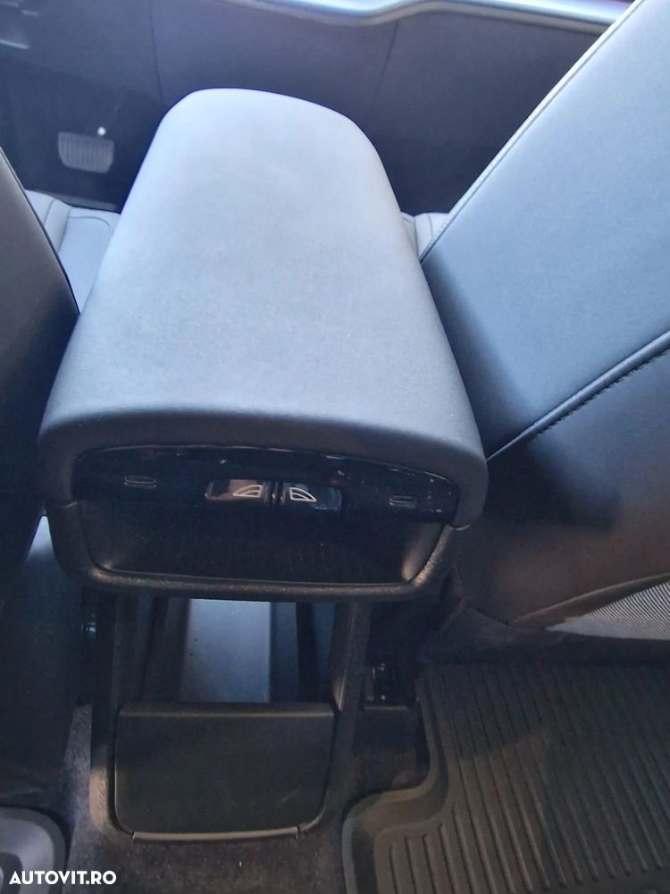 Volvo EX30 Single Motor Extended Range Plus - 25