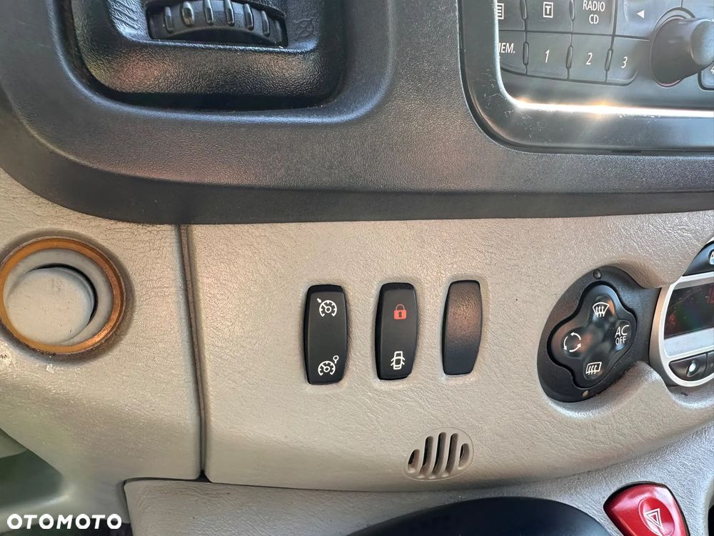 Renault Trafic LONG 2.0 diesel 114kM 2011 rok, automat, WEBASTO, HAK, OPONY JAK NOWE, BEZWYPADKOWY! - 33