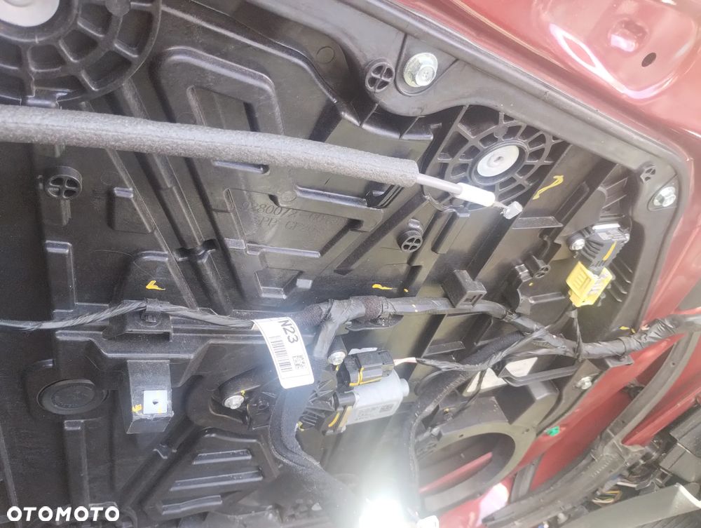 KIA SPORTAGE IV LIFT 18-21 r. PODNOŚNIK SZYBY lewy przód LP MECHANIZM 82470-F1060 + - 3