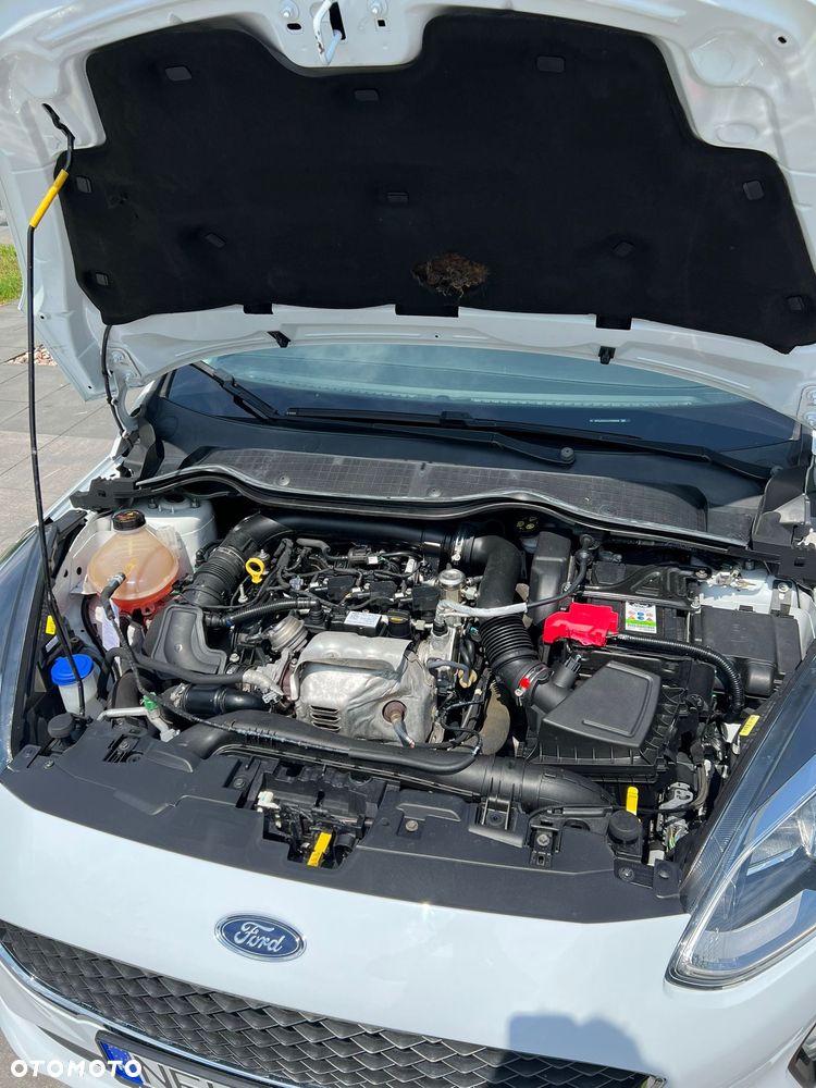 Ford Fiesta 1.0 EcoBoost S&S TITANIUM - 9