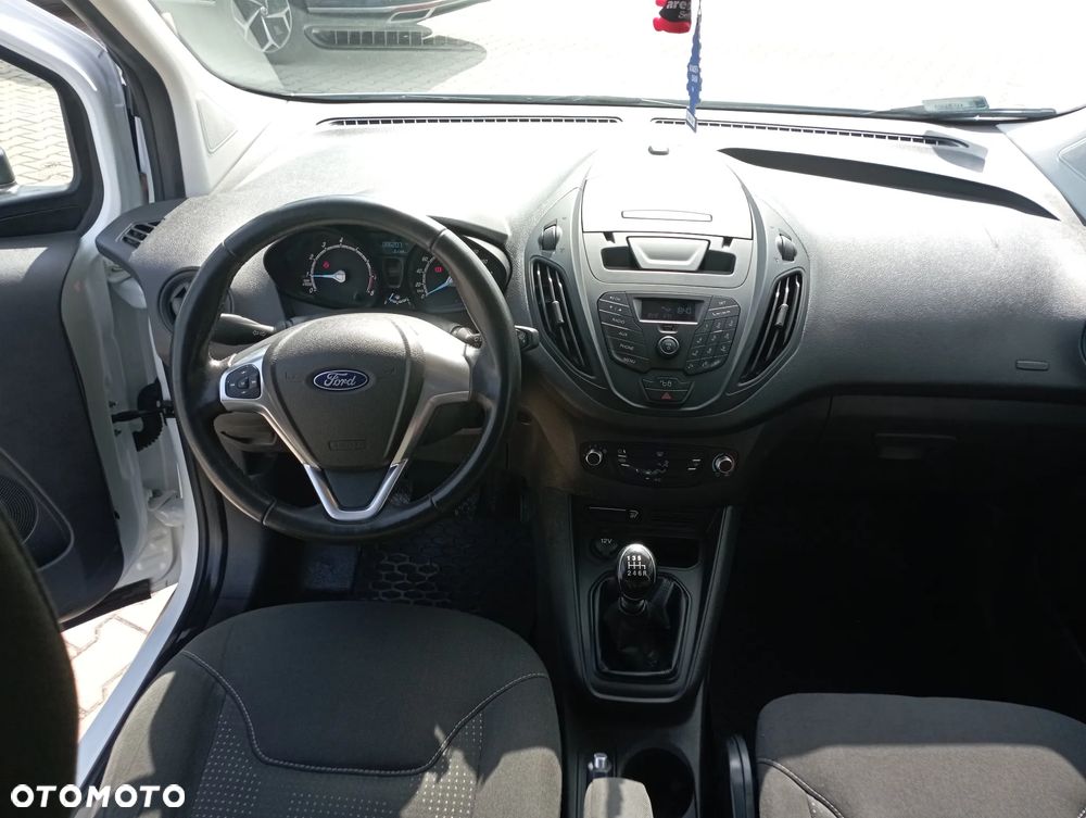 Ford Transit Courier Ambiente - 19