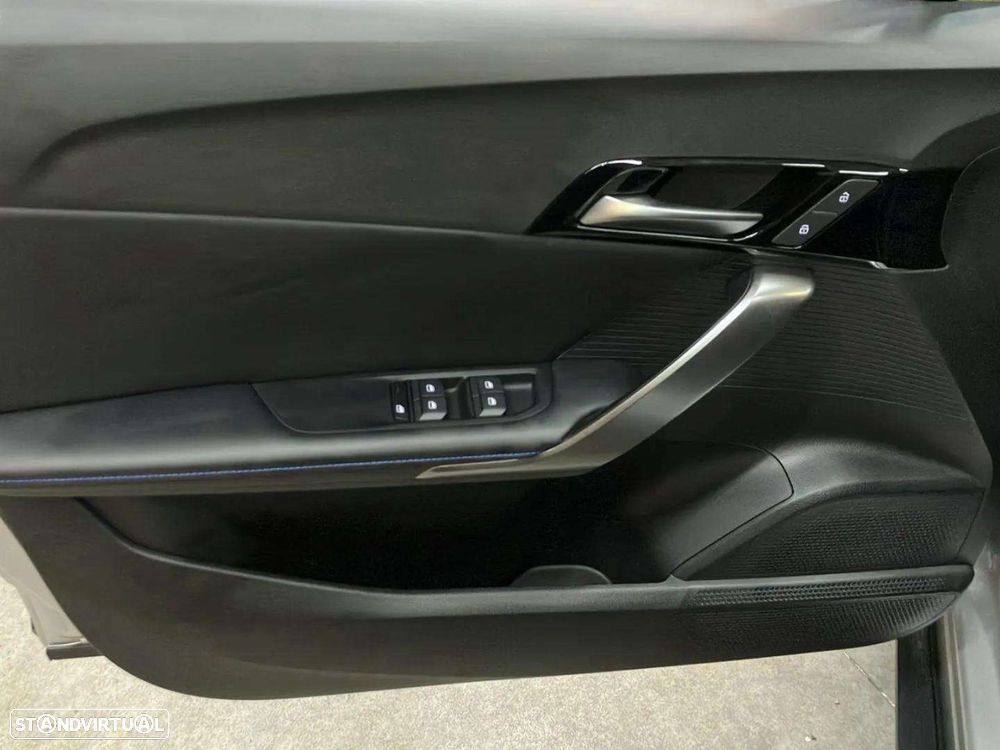 MG MG4 64 kWh Luxury - 16