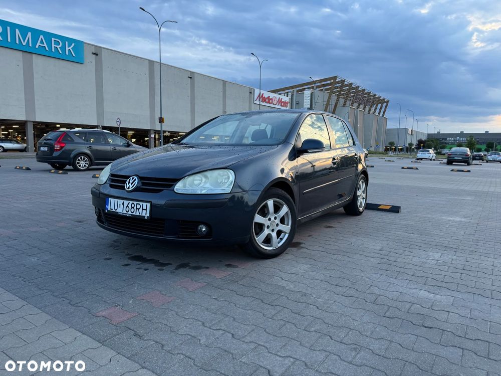 Volkswagen Golf - 1