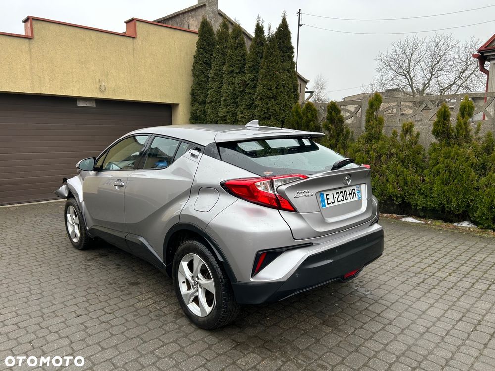 Toyota C-HR - 6
