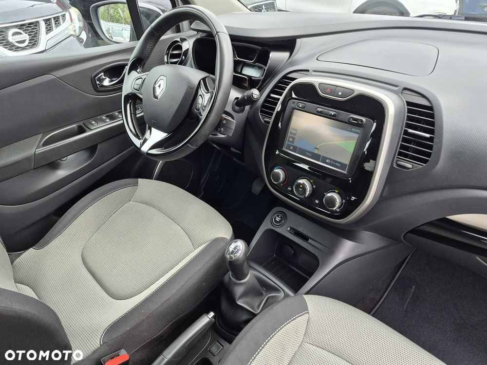 Renault Captur - 22