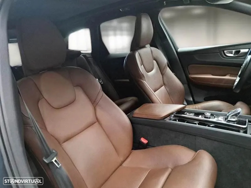 Volvo XC 60 2.0 T8 PHEV Inscription Expression AWD - 9